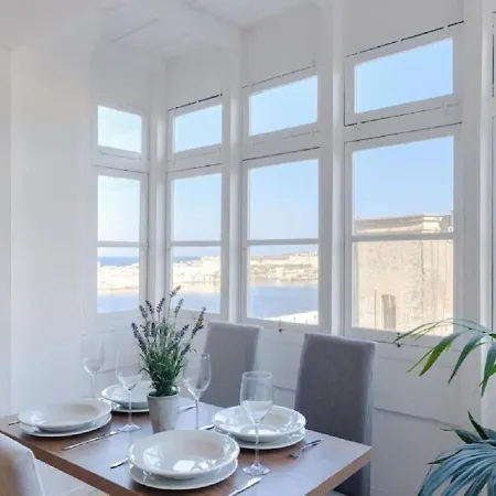 Luxury In Valletta's Heart! Sea View And Wifi Valletta
